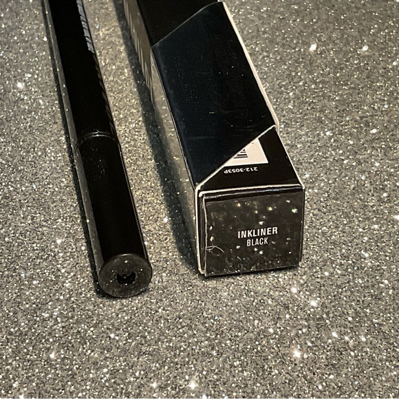 Inkliner in black by il Makiage - Picture 8 of 8